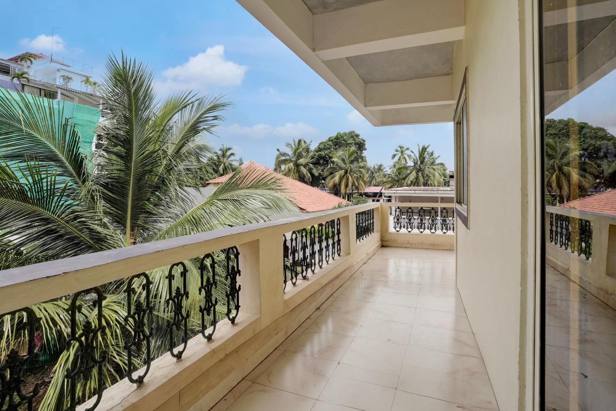 Super Townhouse Candolim Exteriér fotografie